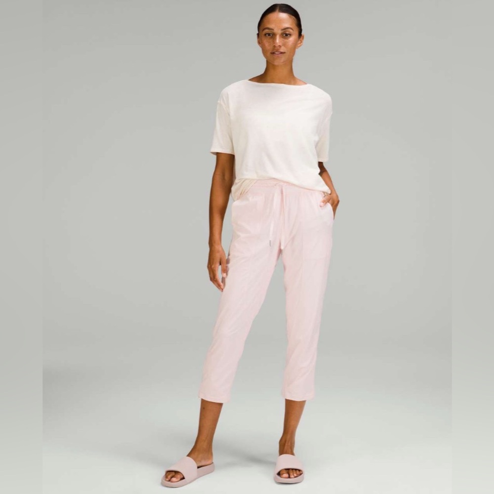 Lululemon Dance Studio Mid-Rise Lined Crop 25" in Strawberry Milkshake 2 - Picture 2 of 5